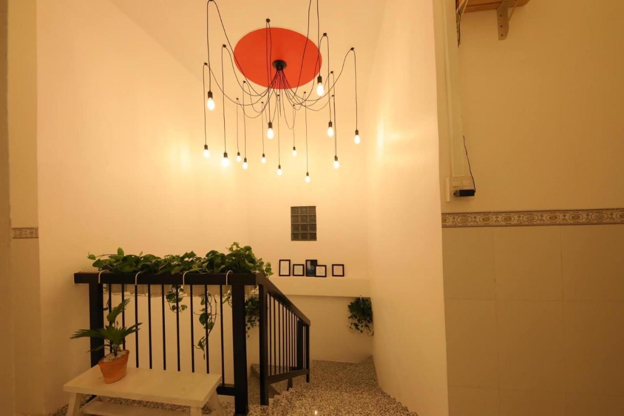 Hotel Van Thai Binh Trà Vinh Екстериор снимка