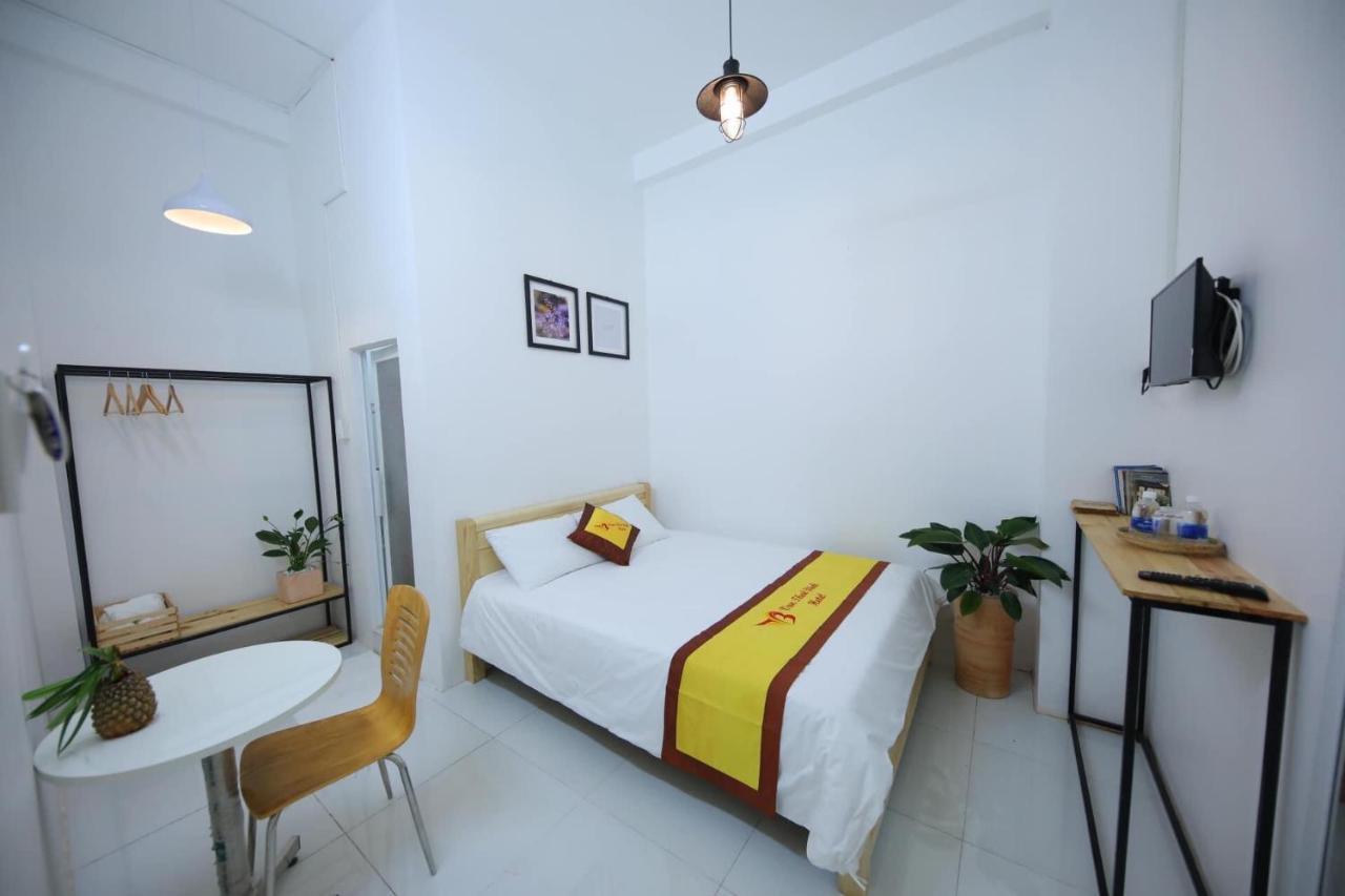 Hotel Van Thai Binh Trà Vinh Екстериор снимка